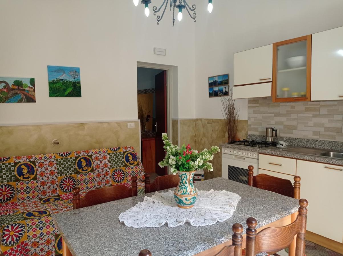 Mary Home - Casa Vacanza Taormina Luaran gambar