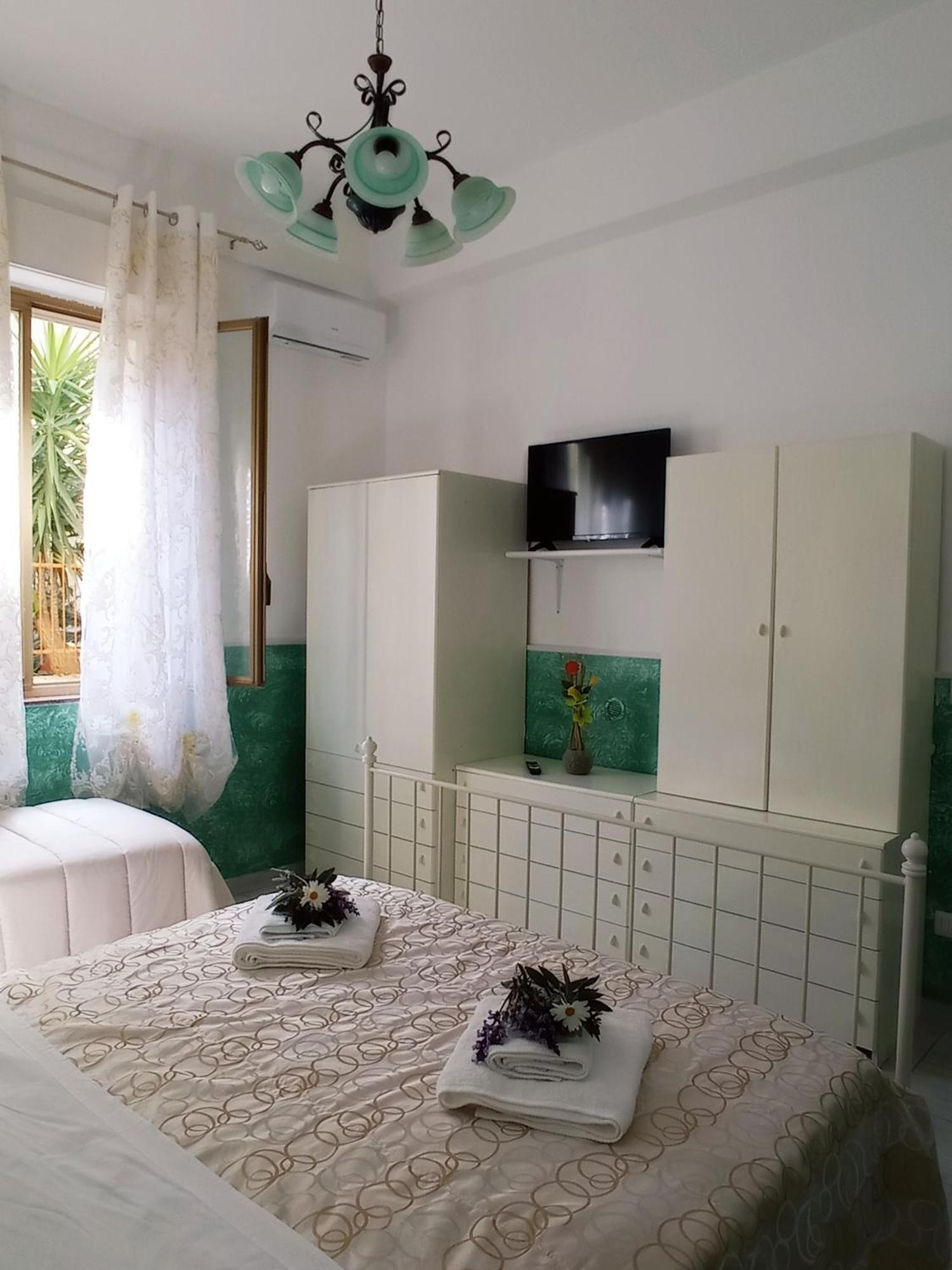 Mary Home - Casa Vacanza Taormina Bilik gambar