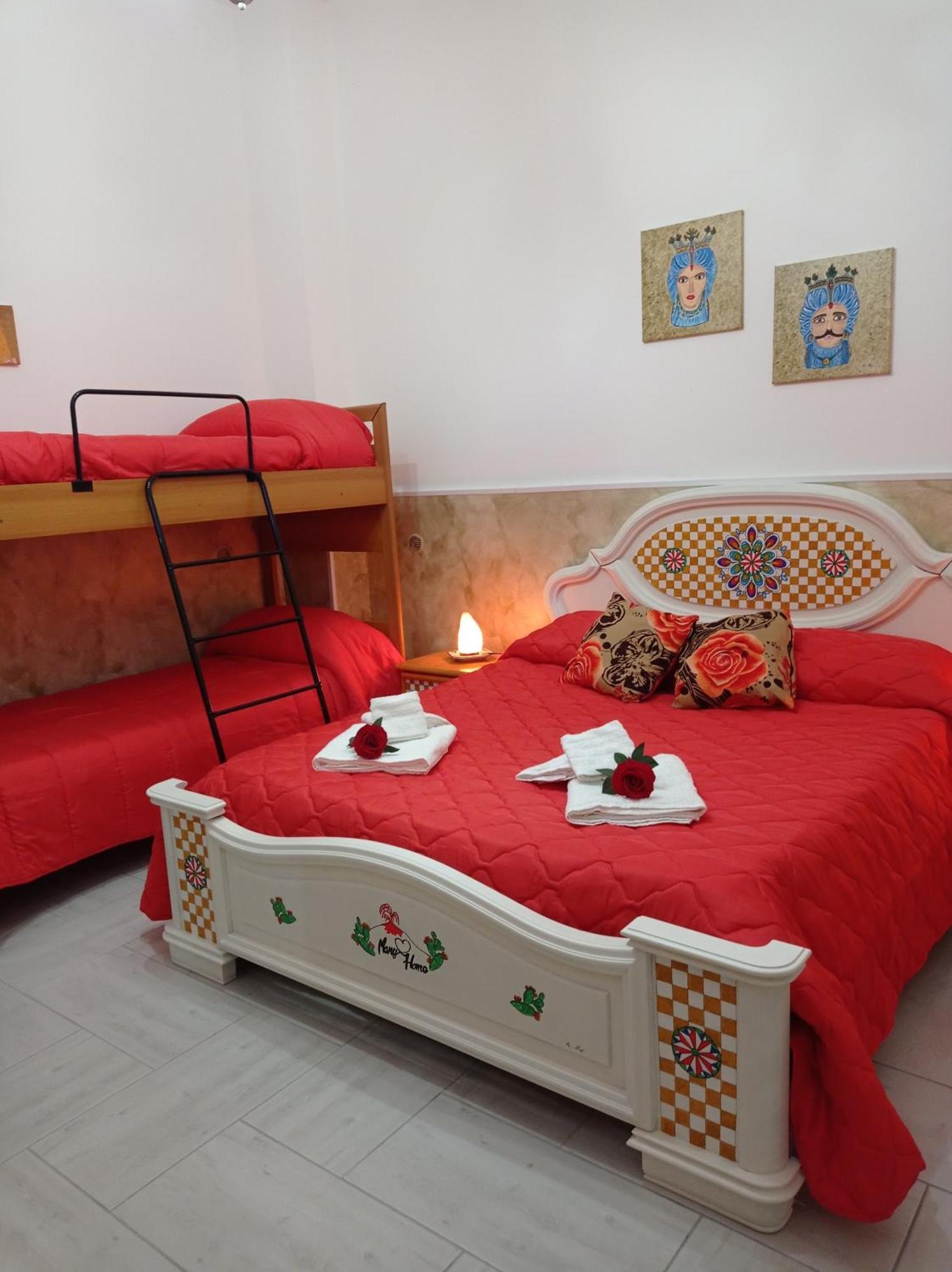 Mary Home - Casa Vacanza Taormina Bilik gambar